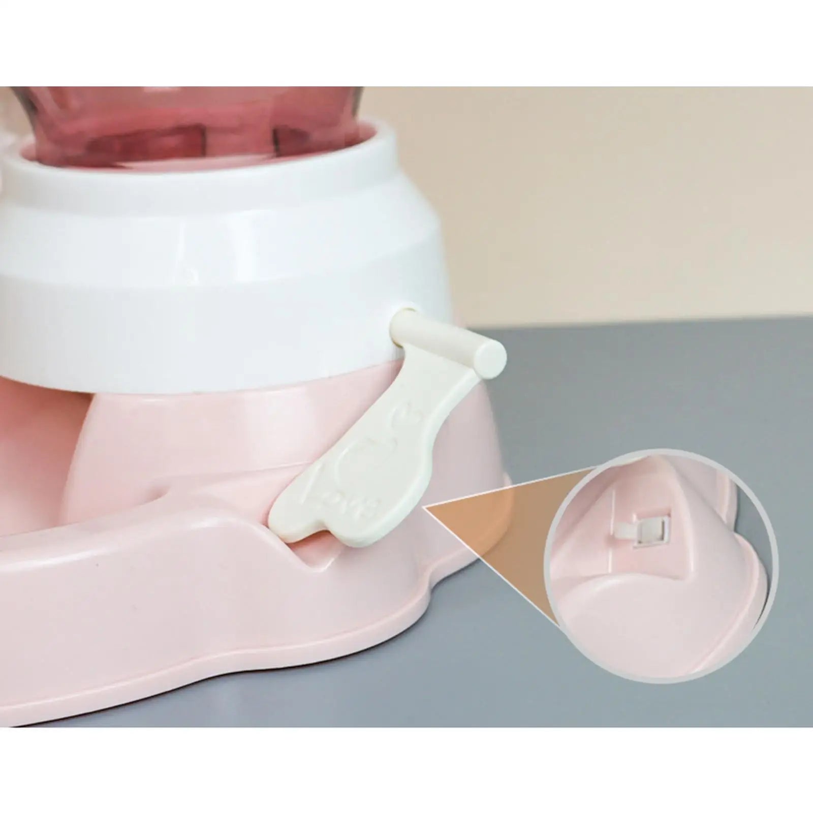 Gravity Food Dispenser