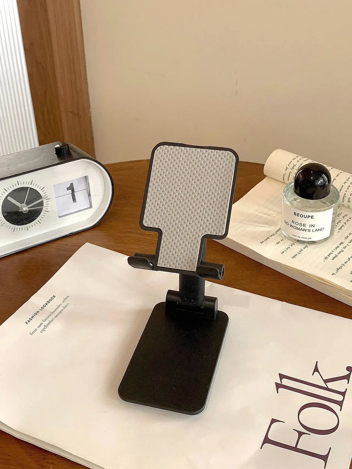 Adjustable Foldable Phone Stand, Lazy Tablet Holder for Desk, Live Streaming & Universal Use.